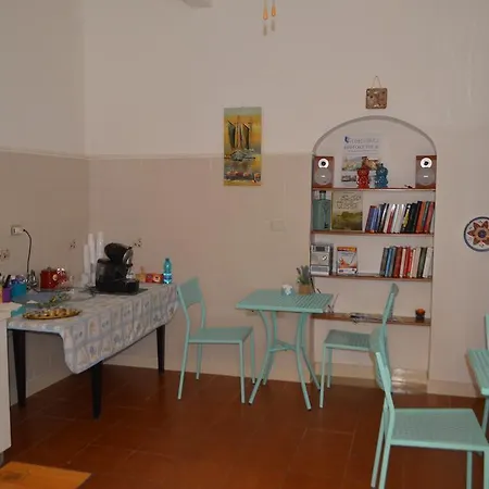 A Vinedda * Scilla